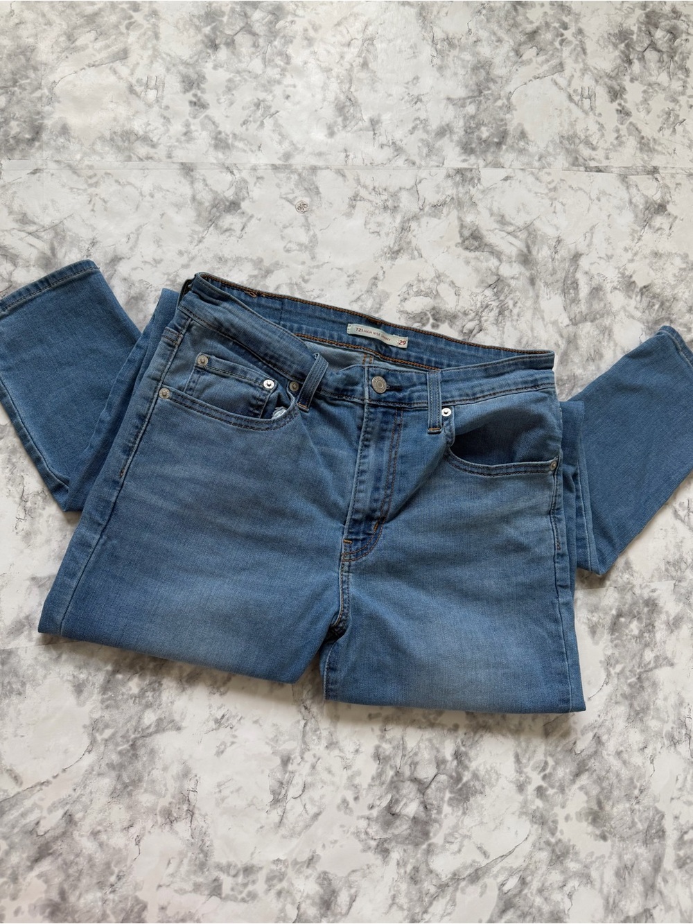 Levi's 29 Midwash Skinny Jeans in Blue